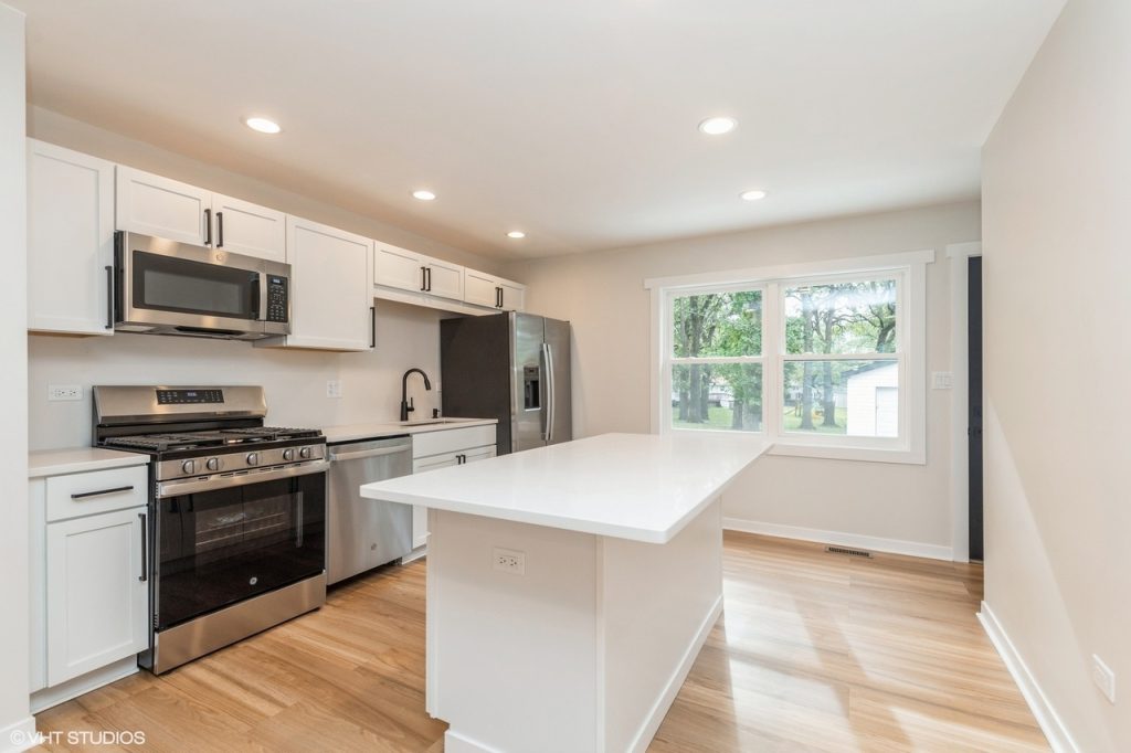 We are a local family-owned company and we help homeowners sell houses quickly and without hassle. We pay cash for the houses and buy houses in as-is condition.